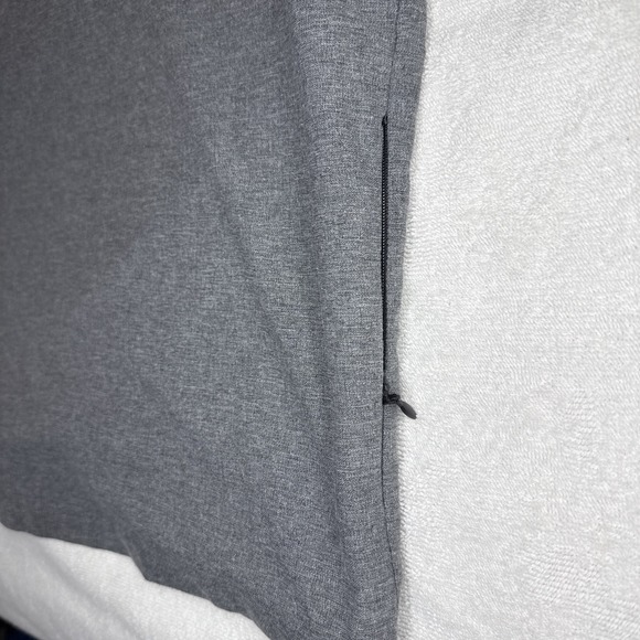 TravisMathew Men's Medium Gray Heather Quarter Zip Pullover - Picture 6 of 10